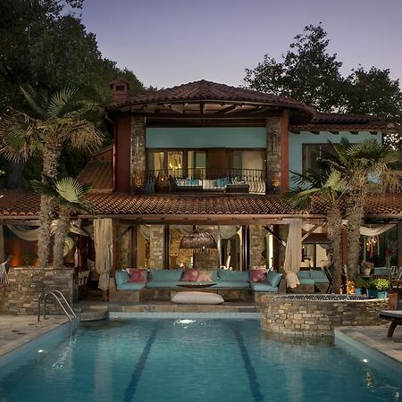 פלטמונס Efharis Beachfront Villa מראה חיצוני תמונה